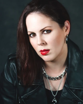Emma Dark