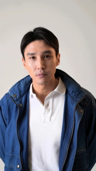 Won Hee Lee