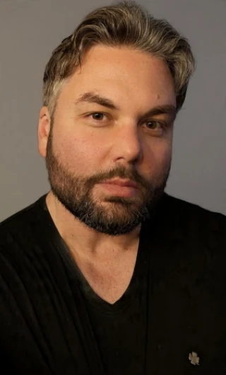 Dan Gregory
