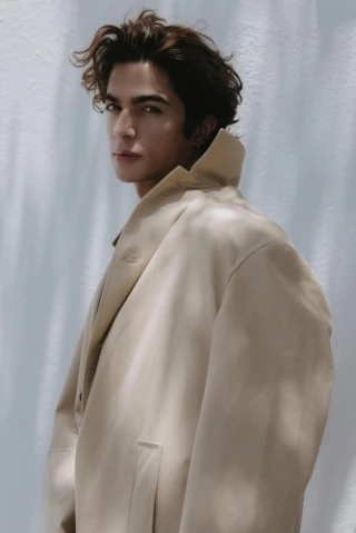 Adam Amour