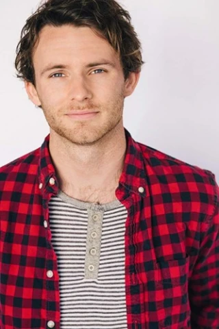 Andrew Carter