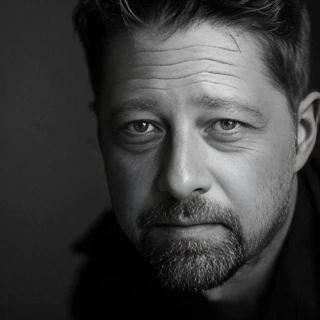 Leigh Scott