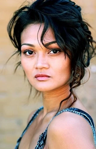 Camelia Dee
