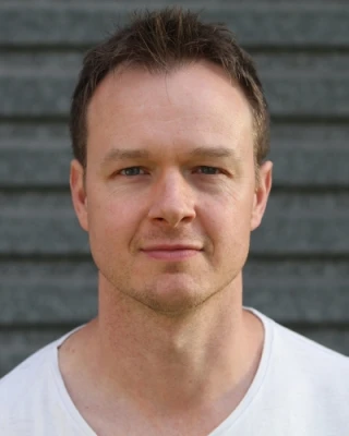 Neal Horton