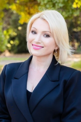 Alina Kaufman