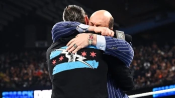 CM Punk Returns to Chicago