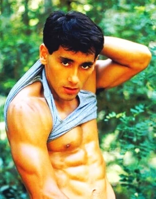 Roger Montoya