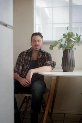 Ethan Feldbau