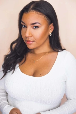 Aurea González