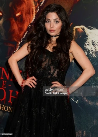 Alina Desmond
