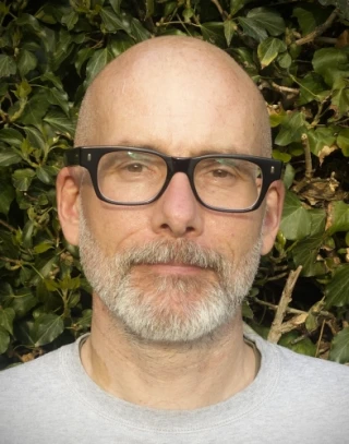 Simon Burchell