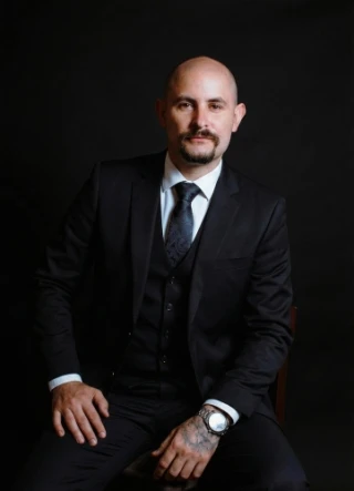 Julio Benavides
