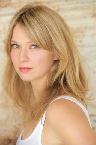 Hollye Hudson