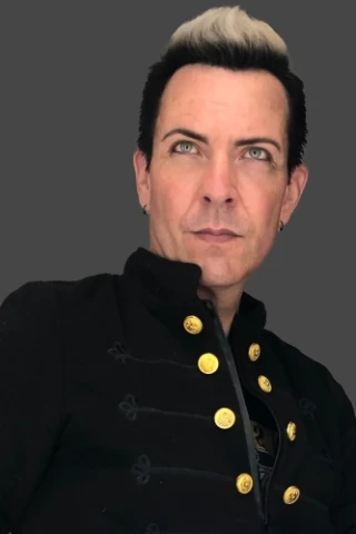 Christopher Leonard