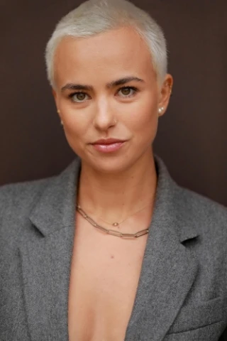 Alexandra Papoulias Barton
