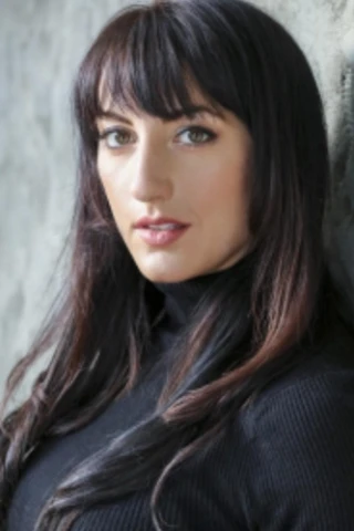 Erica Solitaire Chappell