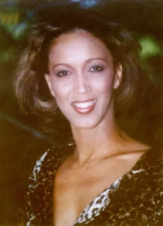 Lynne Burnett