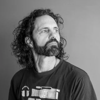 Simon Deighton