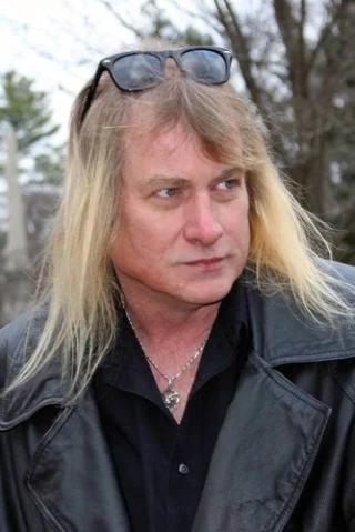 Cliff Cash