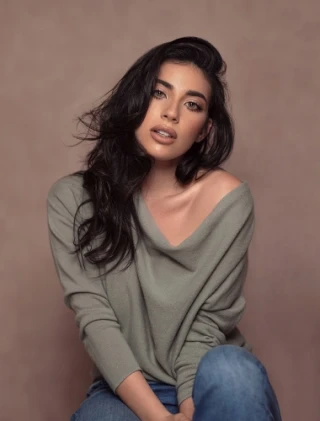 Sienna Aquilini