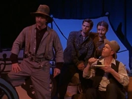 Honey, the Play's the Thingie