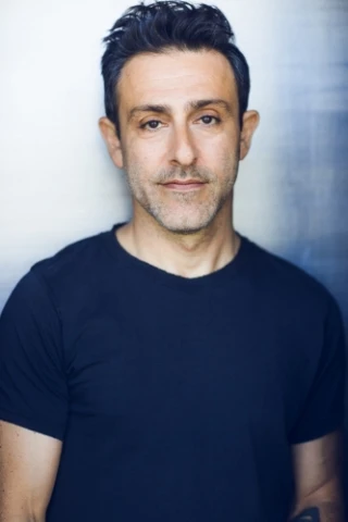Arash Mokhtar