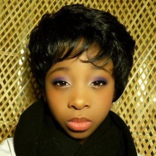Alona Leoine