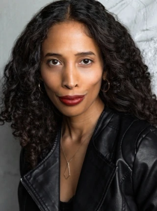 Sharae Foxie