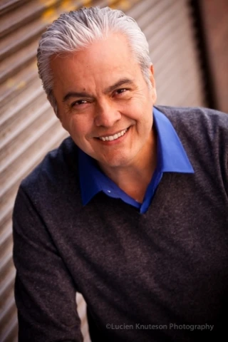 Robert Fuentes