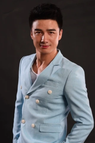 Yanlong Wang