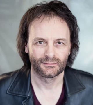 Glenn Povéy