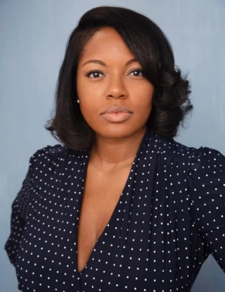 Amber Efé