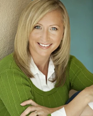 Nikki Folsom
