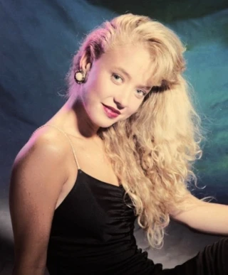 Hilary Van Dyke