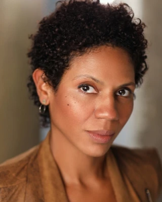 Lorna Lowe