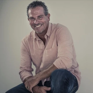 Lee Simmons