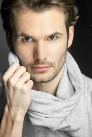 Gerard Flores