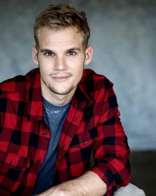 Alex Montalban