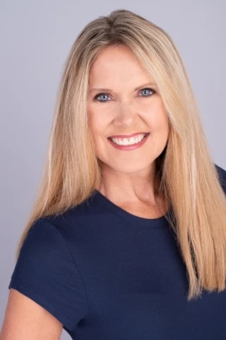 Luanne Stratton