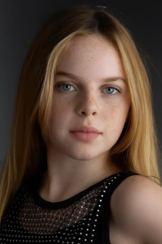 Averi Curtis
