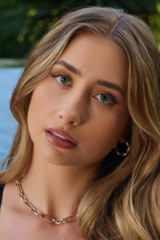Lily Phillips