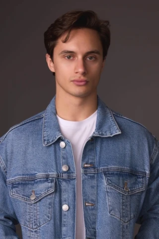 Frank J Stettner IV