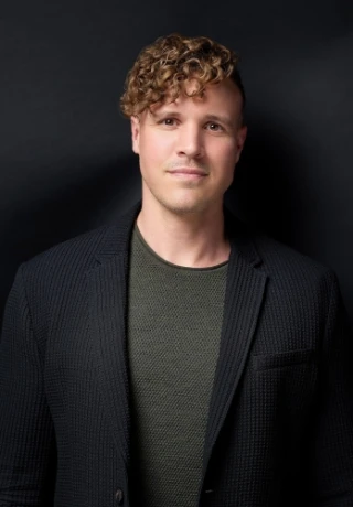 R.J. Peña