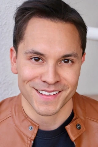 Chris Nuñez