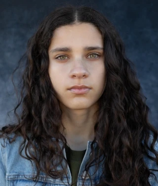 Yasmin Larson