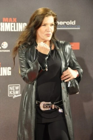 Katy Karrenbauer