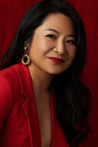 Christine W Chen