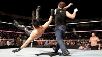 Withstanding 2-on-1 assault