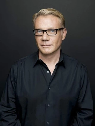 Nic Crawley
