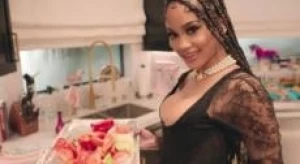 Taco Night with Saweetie